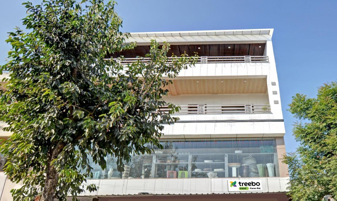 Treebo Paras Raj Near City Palace Udaipur Exterior photo