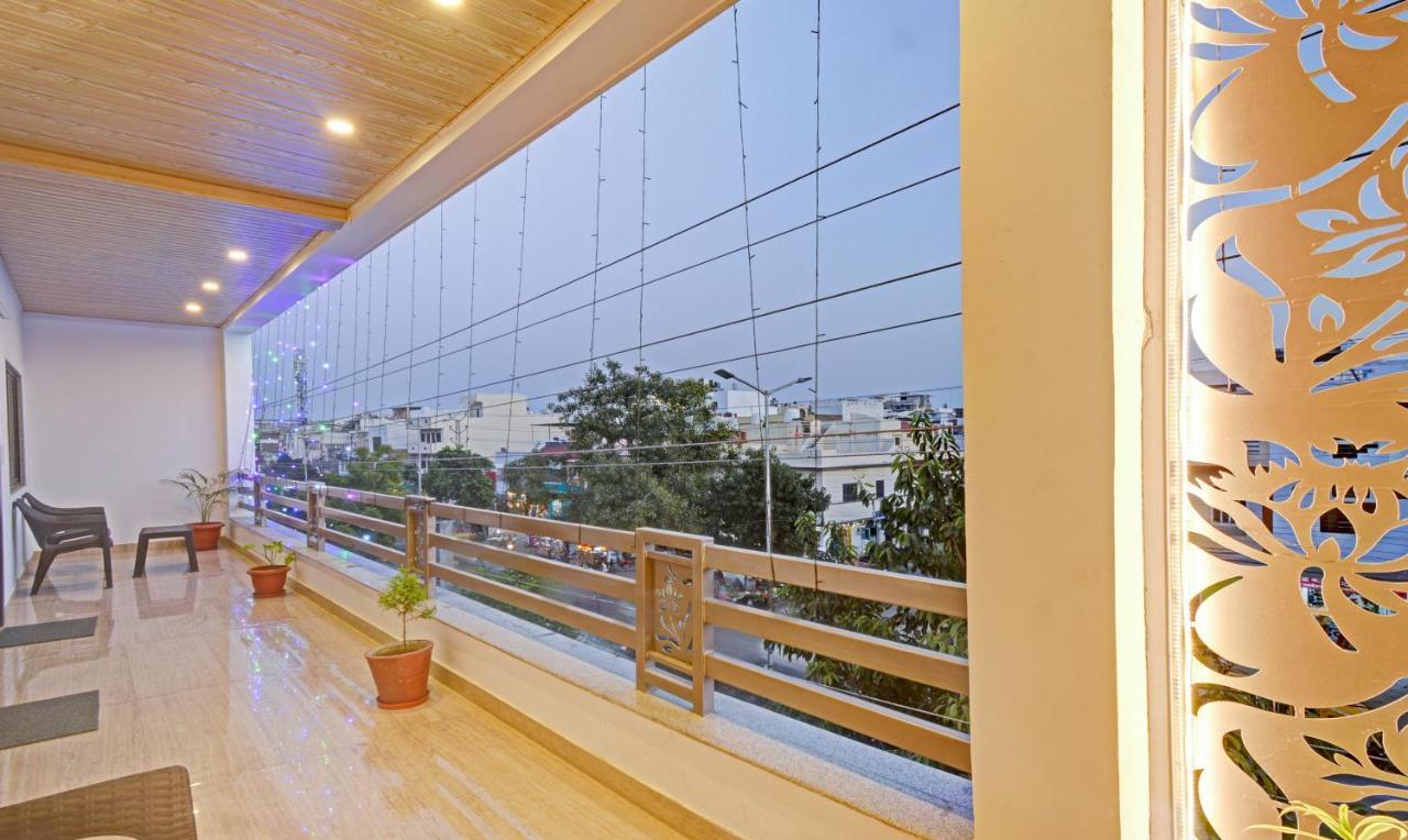 Treebo Paras Raj Near City Palace Udaipur Exterior photo